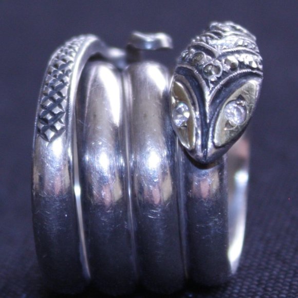 Ring - Picture 3 of 3